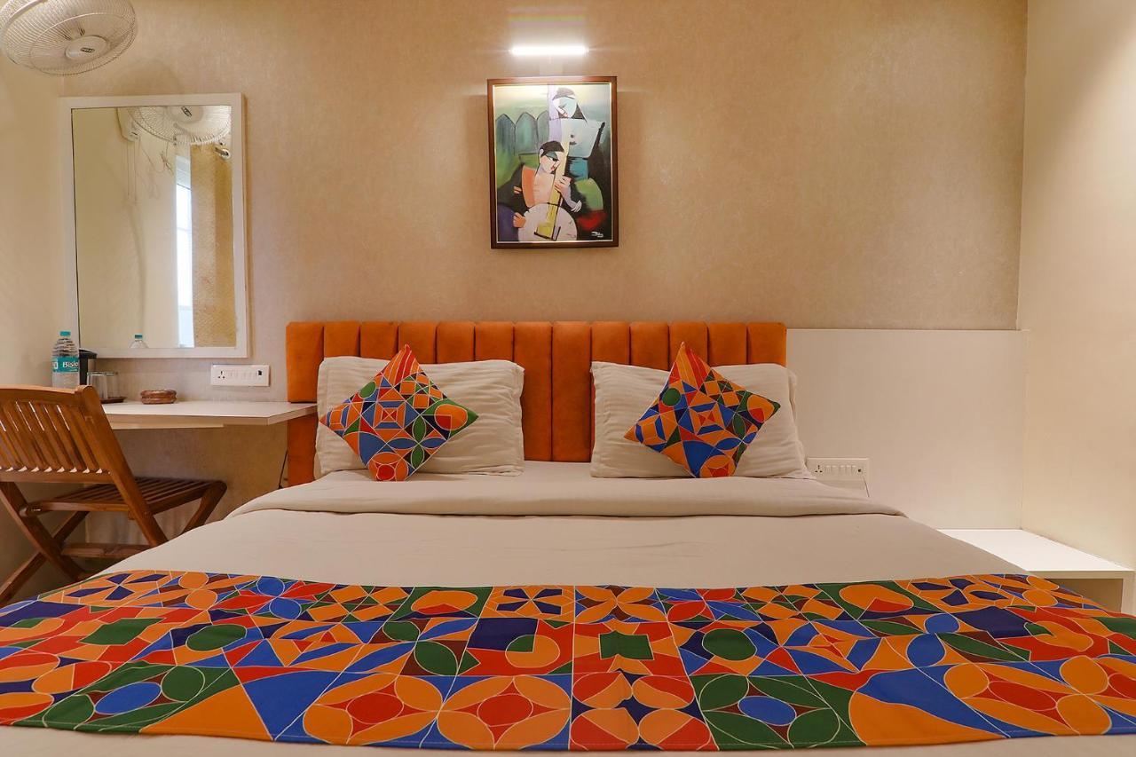 Townhouse Geetraj Near Shalimar Gateway Lucknow Hotell Eksteriør bilde