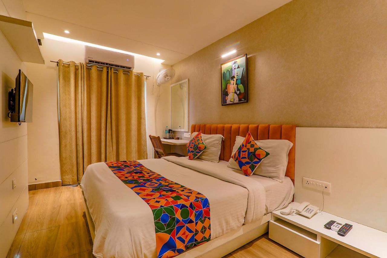 Townhouse Geetraj Near Shalimar Gateway Lucknow Hotell Eksteriør bilde