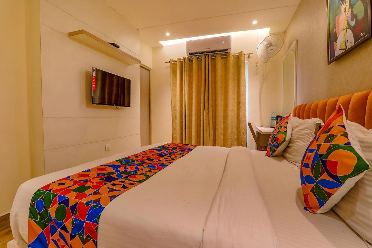 Townhouse Geetraj Near Shalimar Gateway Lucknow Hotell Eksteriør bilde