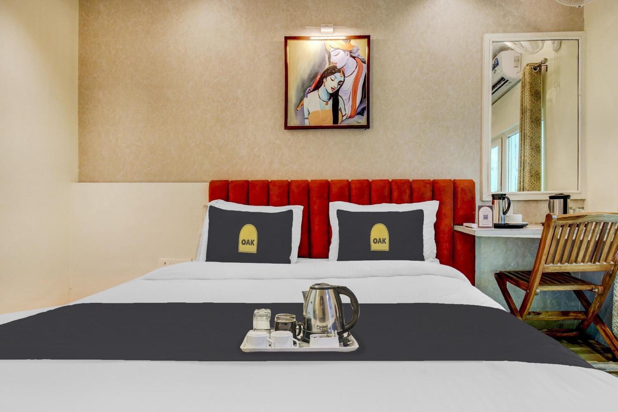 Super Townhouse Geetraj Near Shalimar Gateway Lucknow Hotell Eksteriør bilde