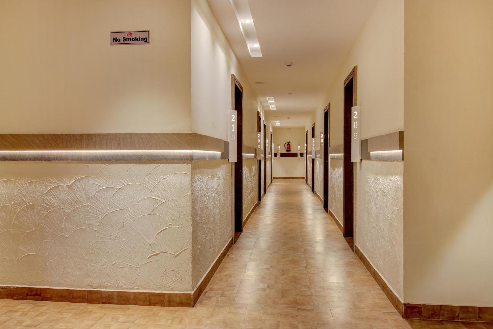 Super Townhouse Geetraj Near Shalimar Gateway Lucknow Hotell Eksteriør bilde