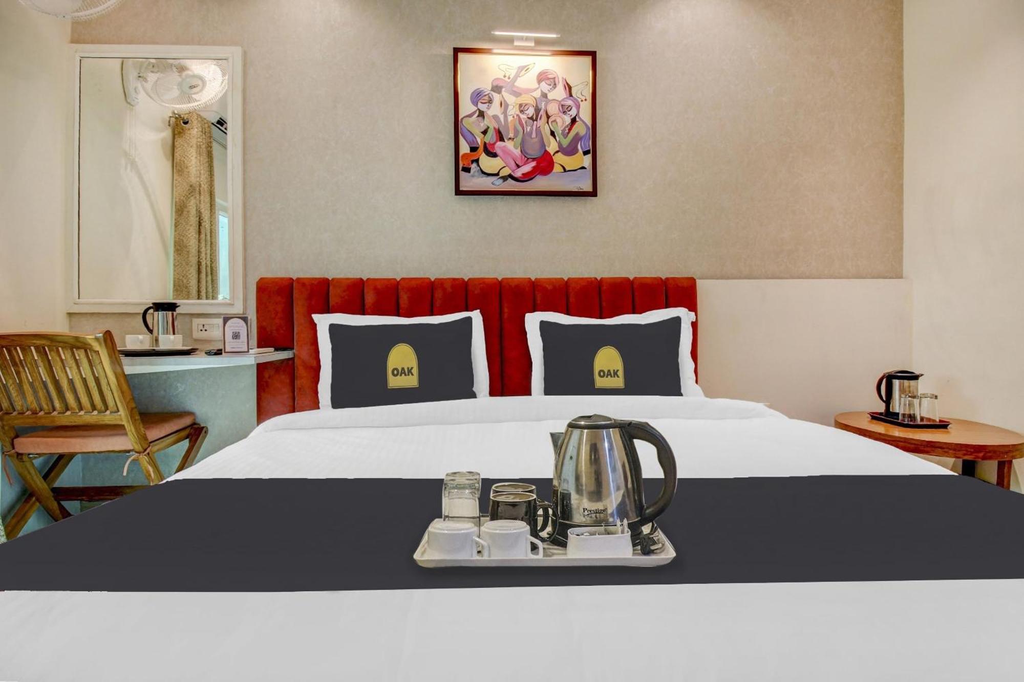 Super Townhouse Geetraj Near Shalimar Gateway Lucknow Hotell Eksteriør bilde