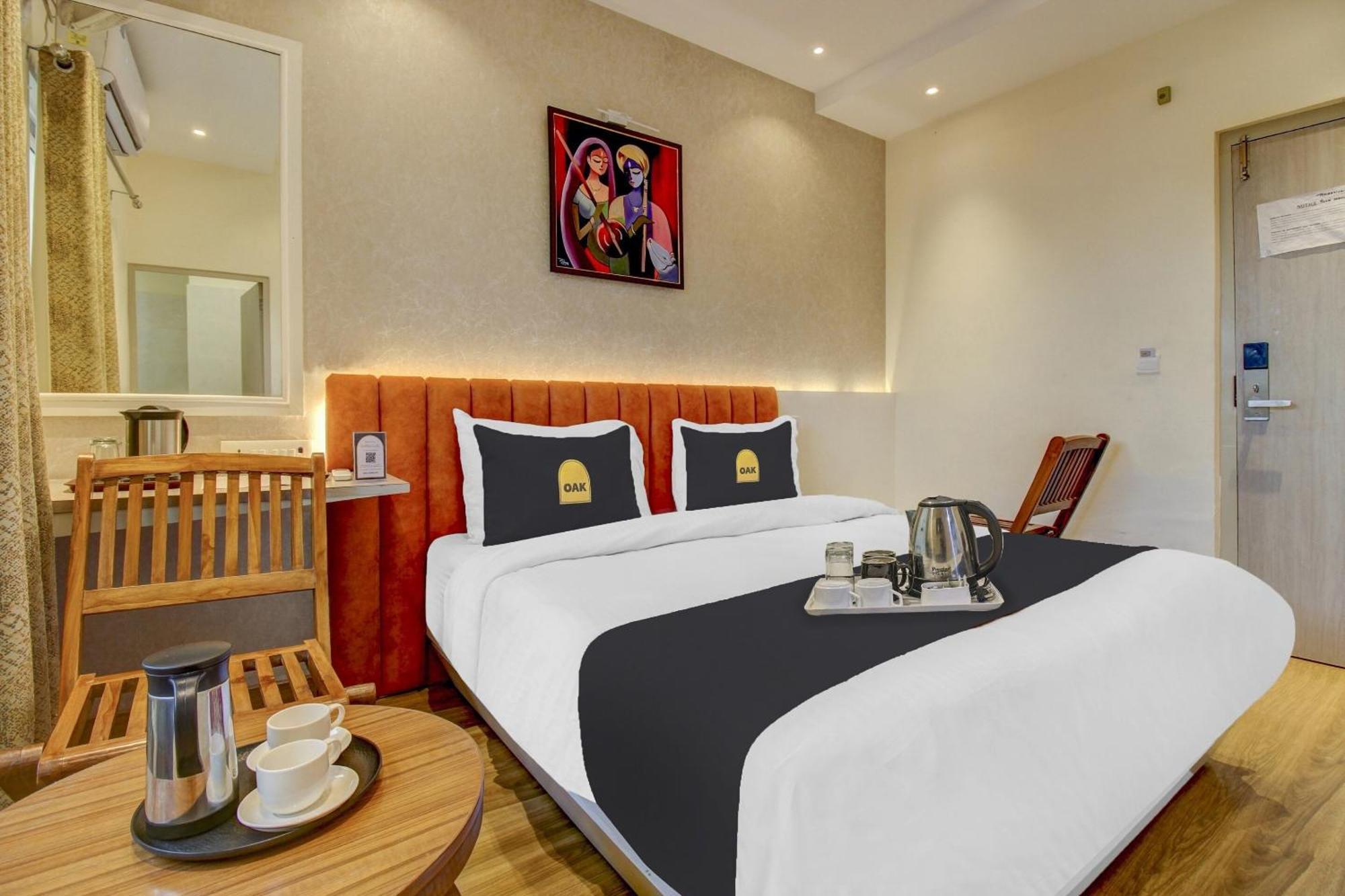 Super Townhouse Geetraj Near Shalimar Gateway Lucknow Hotell Eksteriør bilde