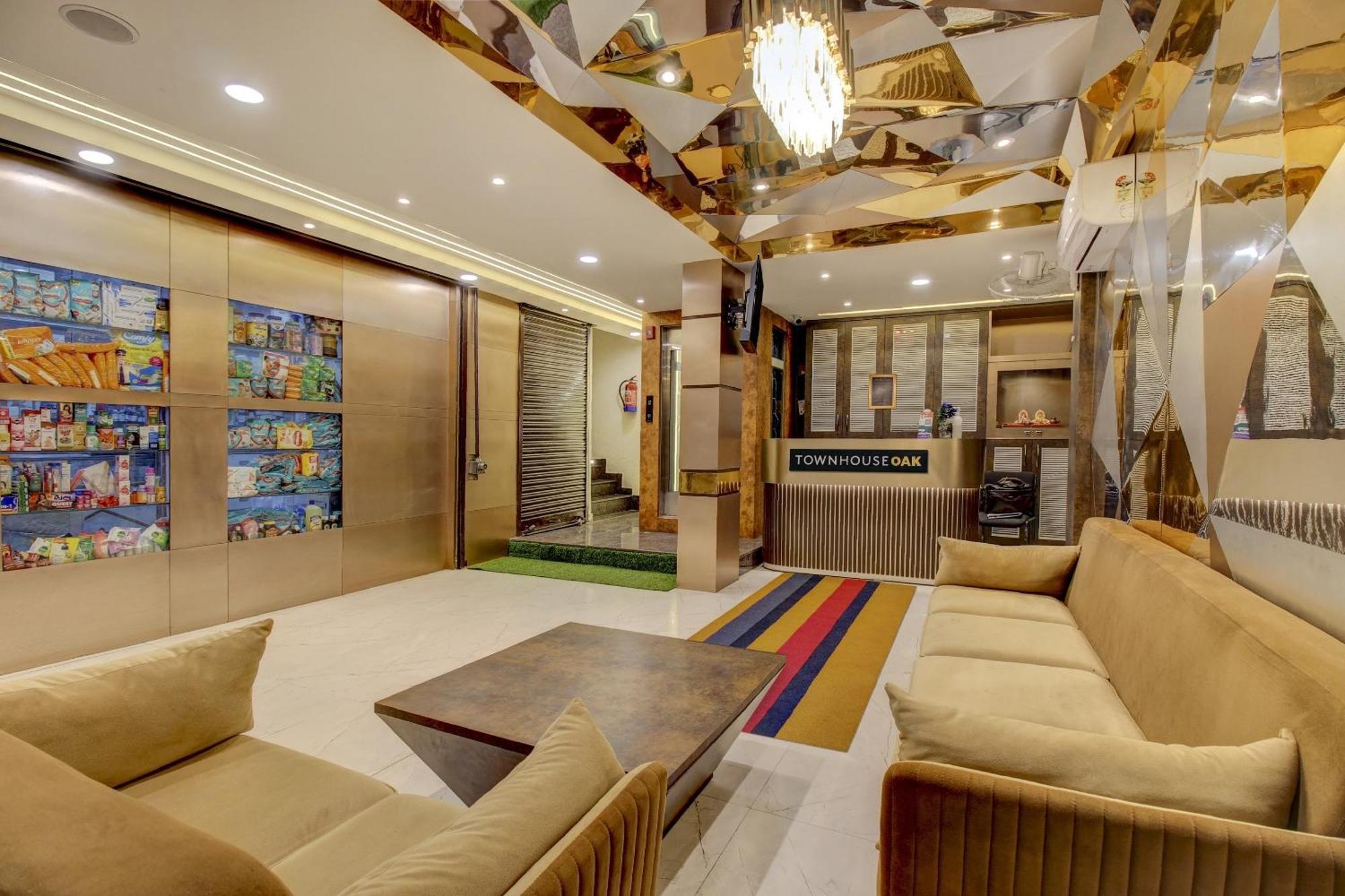 Townhouse Geetraj Near Shalimar Gateway Lucknow Hotell Eksteriør bilde